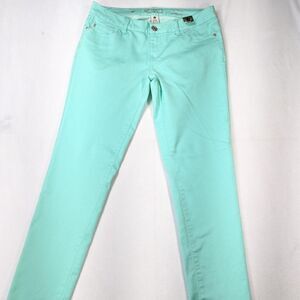 NWT Celebrity Pastel Green Skinny Pants